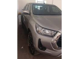 TOYOTA - HILUX - 2023/2024 - Prata - Sob Consulta