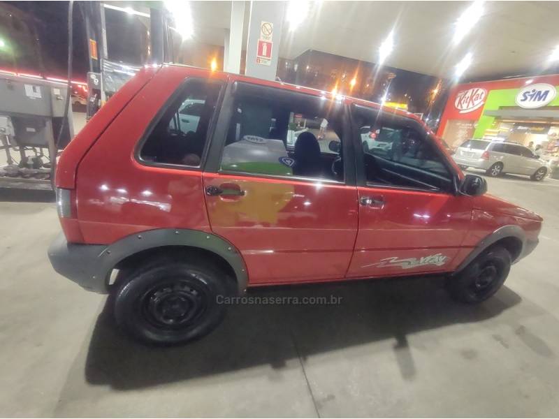 FIAT - UNO - 2013/2013 - Vermelha - R$ 32.000,00