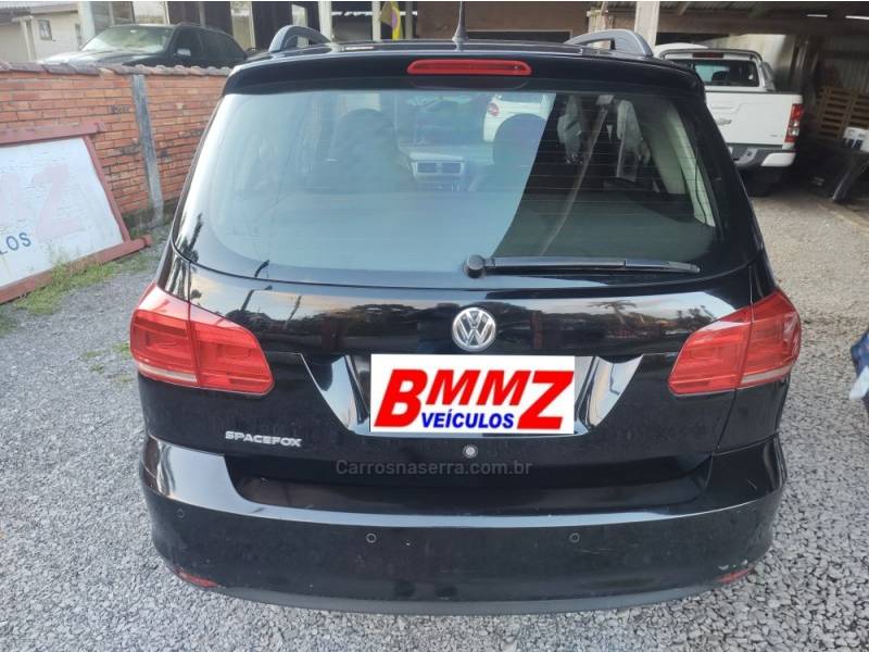 VOLKSWAGEN - SPACEFOX - 2018/2018 - Preta - R$ 55.000,00