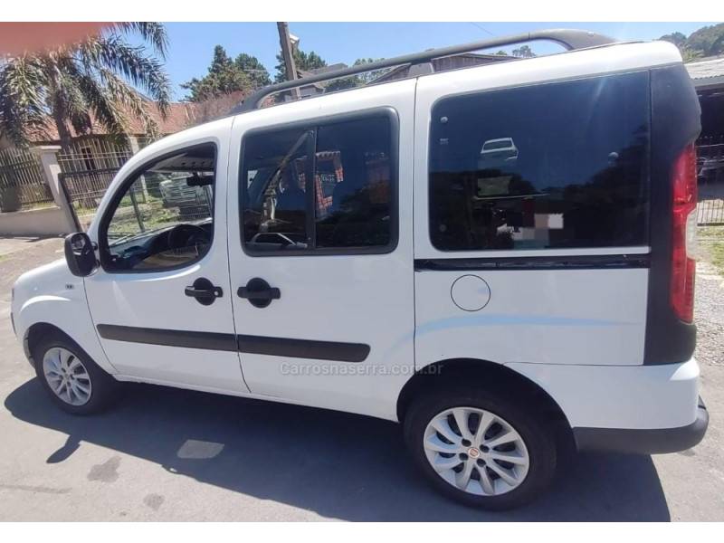 FIAT - DOBLÓ - 2014/2014 - Branca - R$ 47.000,00