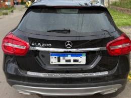MERCEDES-BENZ - GLA 200 - 2014/2015 - Preta - R$ 99.900,00