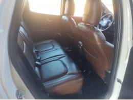 FIAT - TORO - 2021/2021 - Branca - R$ 134.900,00