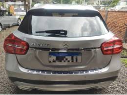 MERCEDES-BENZ - GLA 200 - 2015/2015 - Prata - R$ 112.000,00