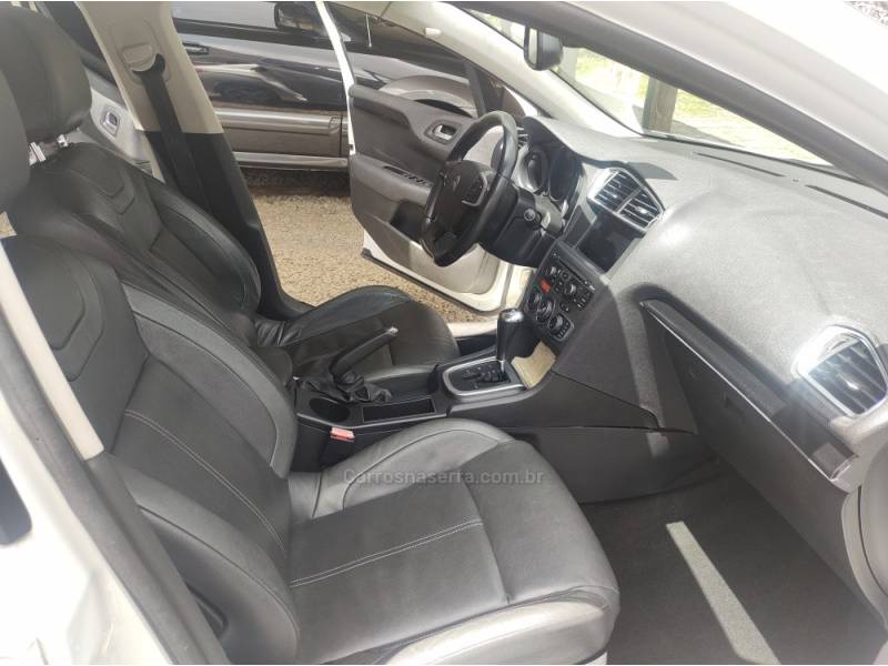 CITROËN - C4 LOUNGE - 2014/2014 - Branca - R$ 57.000,00