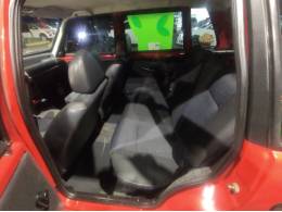 FIAT - UNO - 2013/2013 - Vermelha - R$ 32.000,00