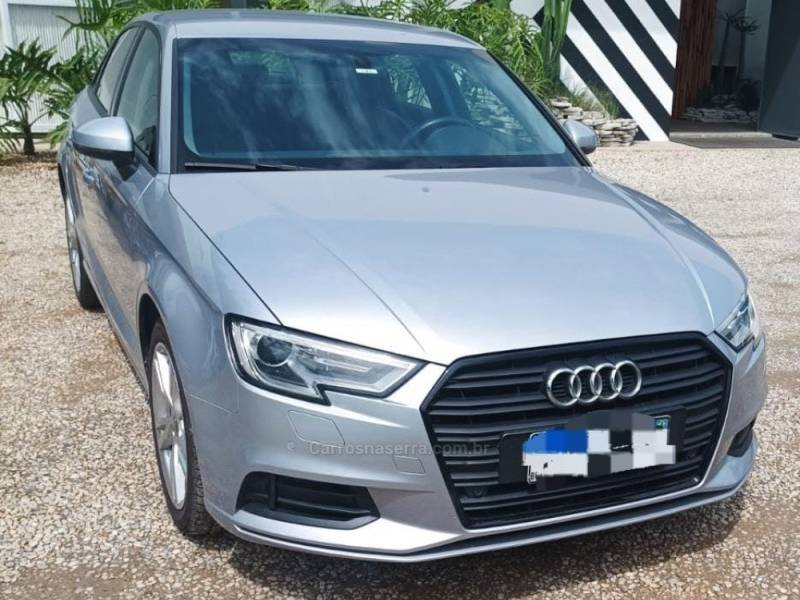 AUDI - A3 - 2020/2020 - Prata - R$ 115.000,00