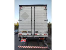 MERCEDES-BENZ - 710 PLUS - 2002/2002 - Vermelha - R$ 130.000,00