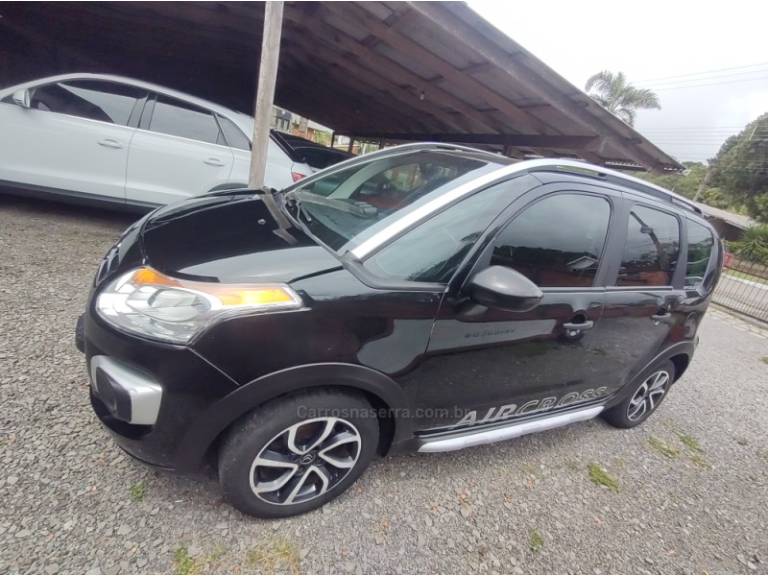 CITROËN - AIRCROSS - 2011/2011 - Preta - R$ 38.000,00
