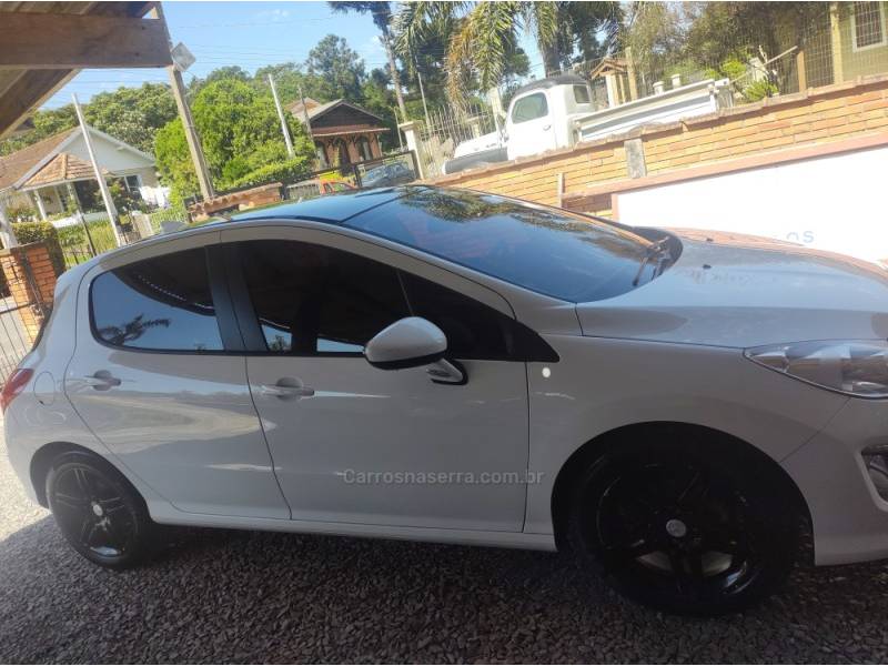 PEUGEOT - 308 - 2014/2014 - Branca - R$ 45.000,00