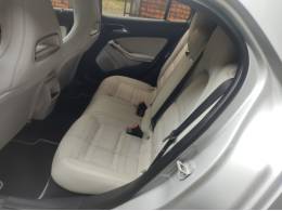 MERCEDES-BENZ - GLA 200 - 2015/2015 - Prata - R$ 112.000,00